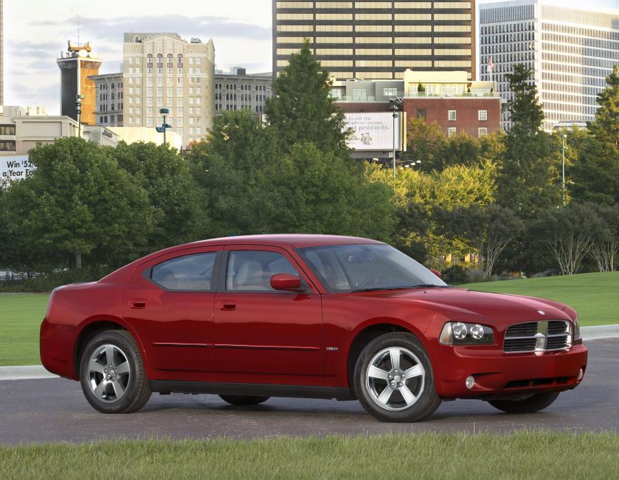  Dodge Charger R/T 2005 года  (фото 20 из 81)
